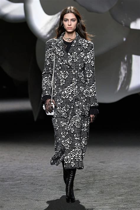 chanel and autumn|chanel fall fashion.